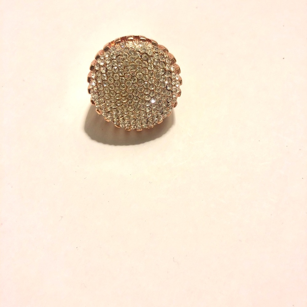 Dazzling costume ring